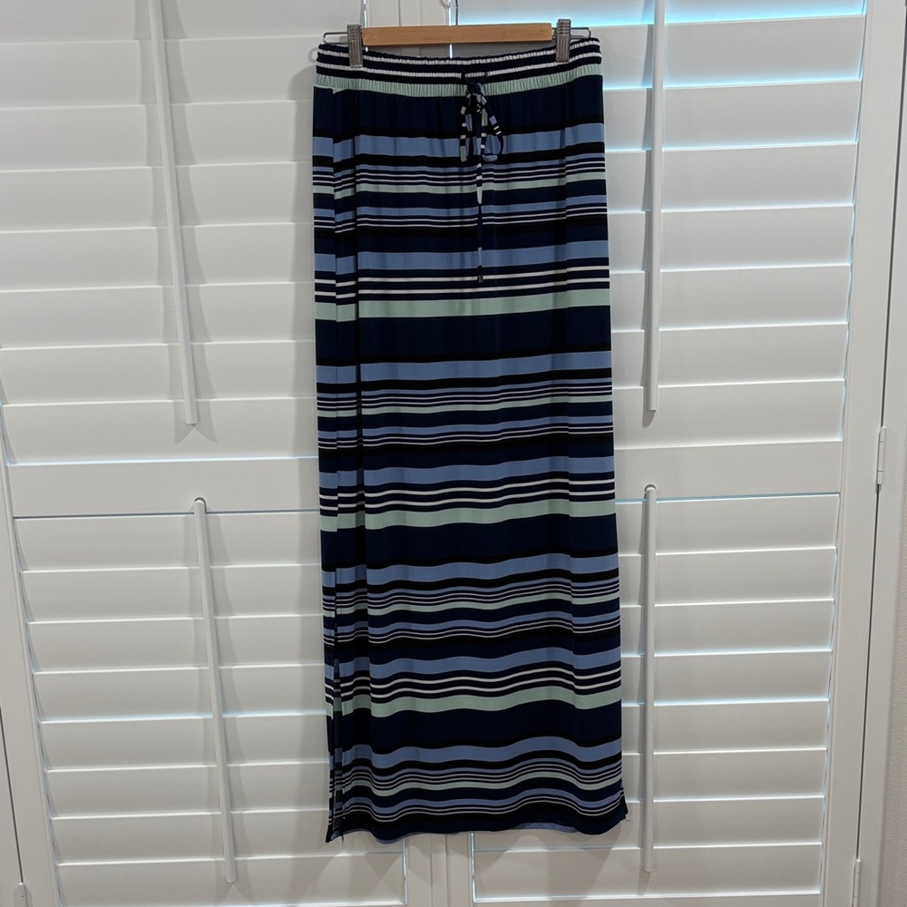 White House Black Market Elegant Striped Maxi Skirt in Navy and White